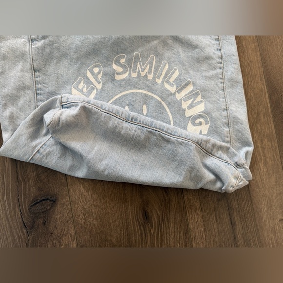 American Eagle Outfitters Keep Smiling Denim Tote Bag - Picture 5 of 10